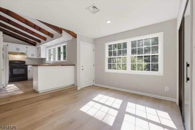 27 Inwood Rd, Berkeley Heights Twp., NJ 07922
