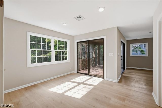 27 Inwood Rd, Berkeley Heights Twp., NJ 07922