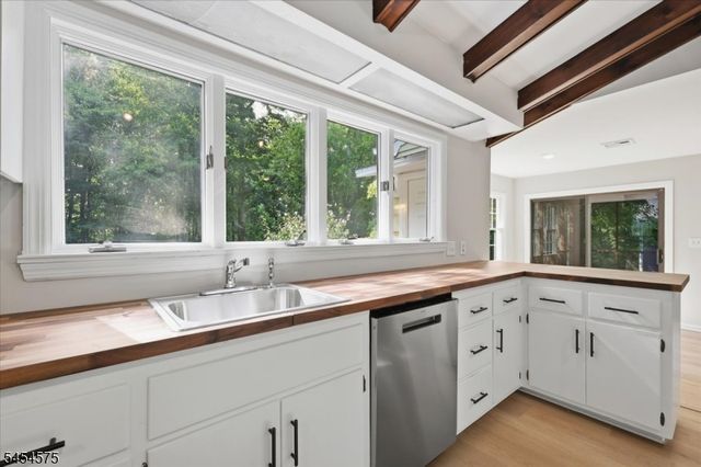 27 Inwood Rd, Berkeley Heights Twp., NJ 07922