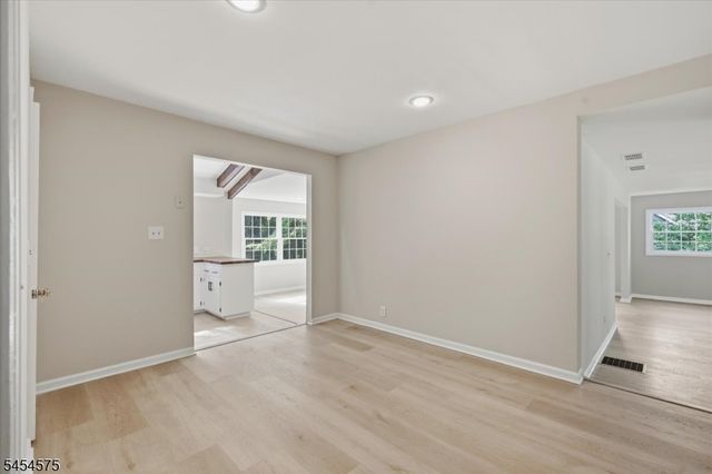 27 Inwood Rd, Berkeley Heights Twp., NJ 07922