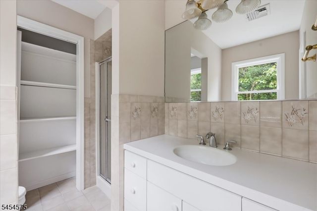 27 Inwood Rd, Berkeley Heights Twp., NJ 07922