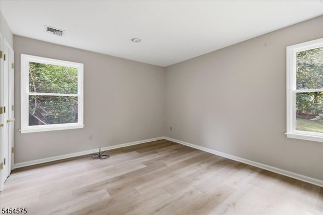 27 Inwood Rd, Berkeley Heights Twp., NJ 07922