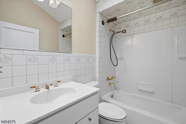 27 Inwood Rd, Berkeley Heights Twp., NJ 07922