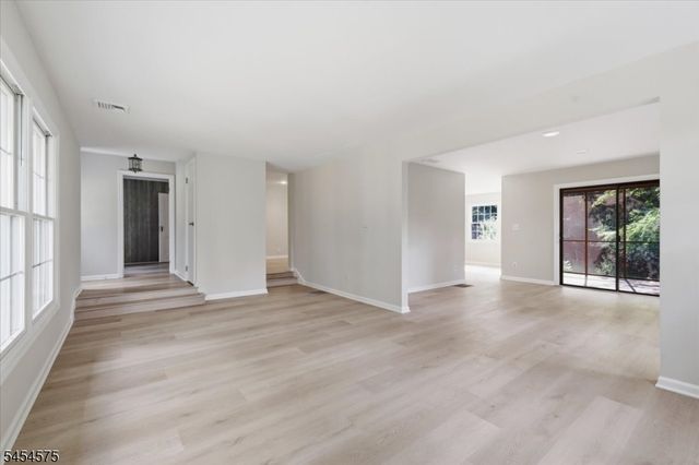 27 Inwood Rd, Berkeley Heights Twp., NJ 07922