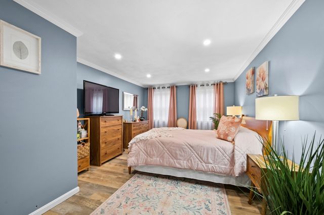 30 Juniper Ln 30, Tewksbury, MA 01876
