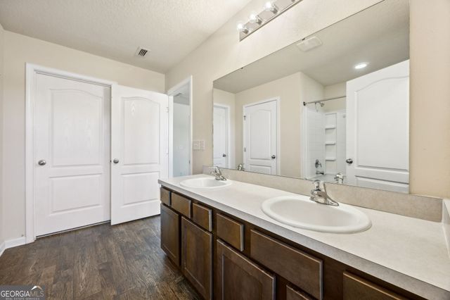 307 Cedar Breeze Drive, Kingsland, GA 31548