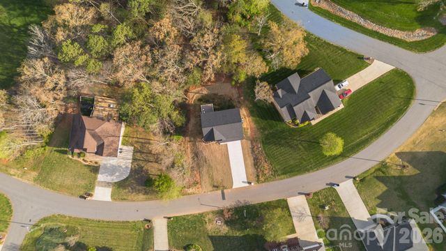 1928 46th Avenue Drive NE, Hickory, NC 28601