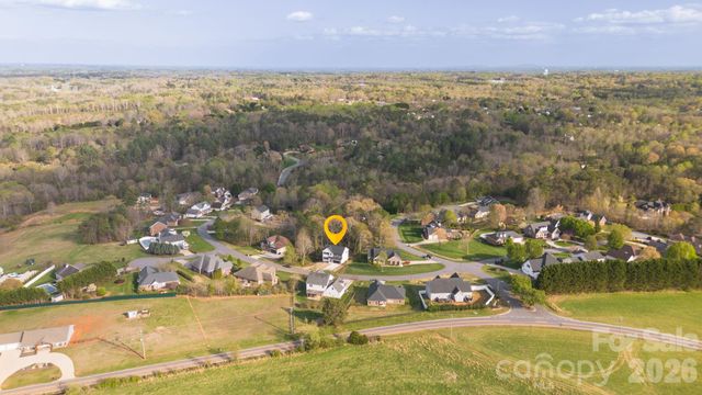 1928 46th Avenue Drive NE, Hickory, NC 28601
