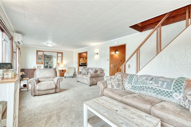 11737 Tompkins Point Road, Wolcott, NY 14590