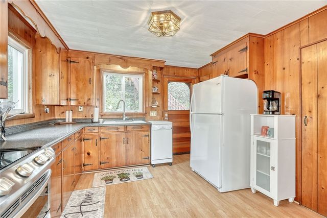 11737 Tompkins Point Road, Wolcott, NY 14590