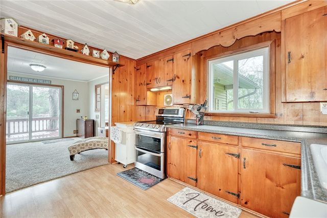 11737 Tompkins Point Road, Wolcott, NY 14590