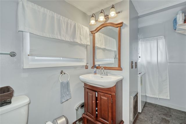 11737 Tompkins Point Road, Wolcott, NY 14590