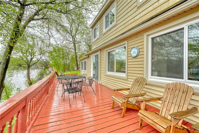 11737 Tompkins Point Road, Wolcott, NY 14590