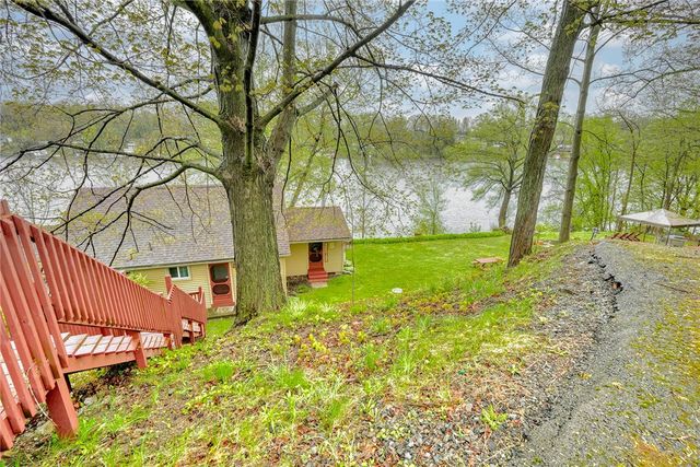 11737 Tompkins Point Road, Wolcott, NY 14590