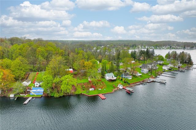 11737 Tompkins Point Road, Wolcott, NY 14590
