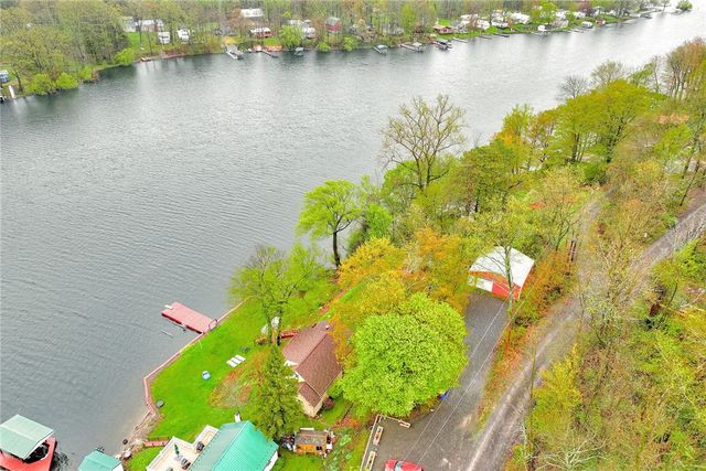 11737 Tompkins Point Road, Wolcott, NY 14590