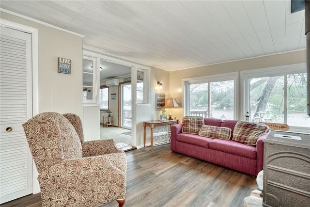 11737 Tompkins Point Road, Wolcott, NY 14590