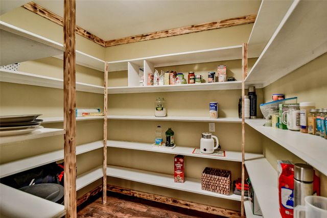 5711 Flint Drive, Granbury, TX 76048