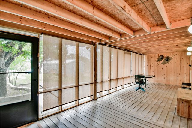 5711 Flint Drive, Granbury, TX 76048