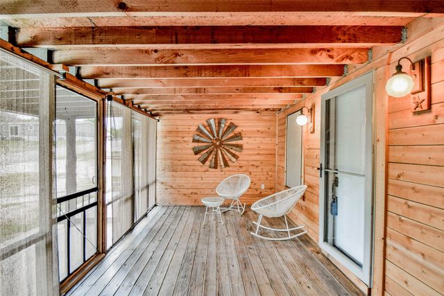 5711 Flint Drive, Granbury, TX 76048