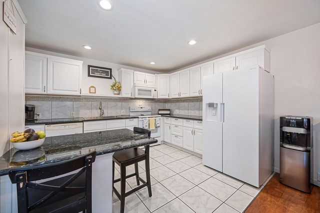 4740 Whitney Ave, Carmichael, CA 95608