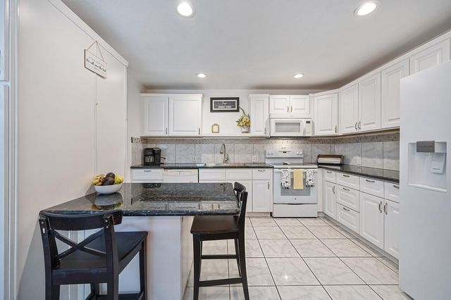 4740 Whitney Ave, Carmichael, CA 95608