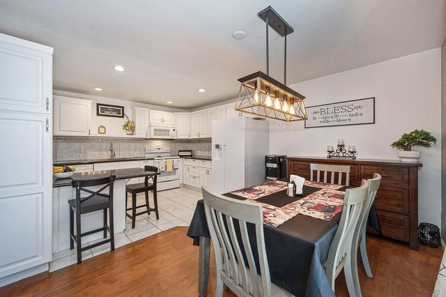 4740 Whitney Ave, Carmichael, CA 95608