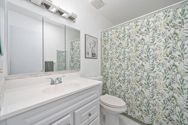4740 Whitney Ave, Carmichael, CA 95608