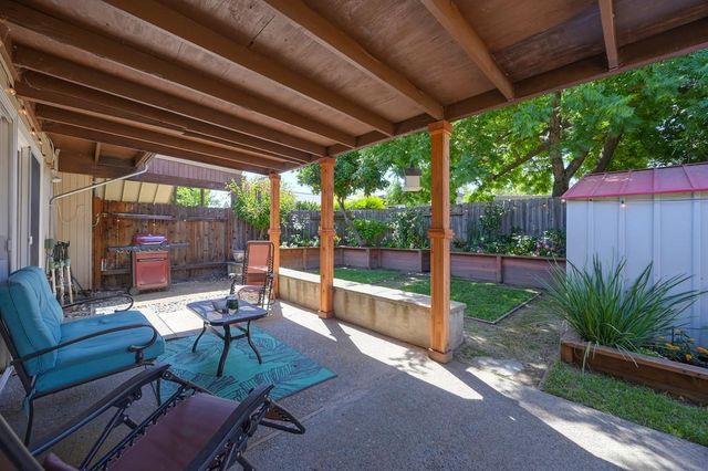 4740 Whitney Ave, Carmichael, CA 95608