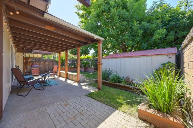 4740 Whitney Ave, Carmichael, CA 95608