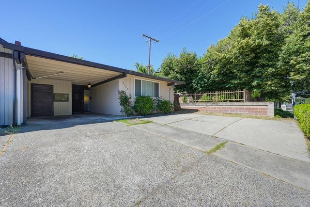 4740 Whitney Ave, Carmichael, CA 95608