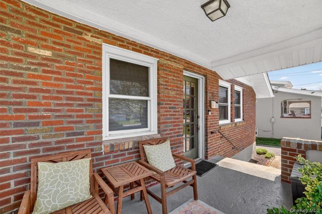 18 2nd Avenue, Ossining, NY 10562