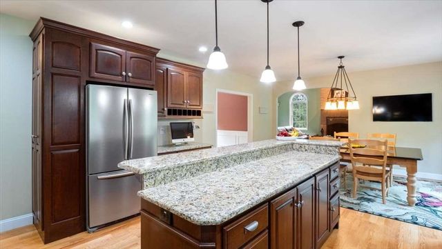 16 Horseshoe Road, Windham, NH 03087