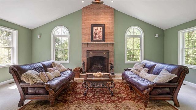 16 Horseshoe Road, Windham, NH 03087