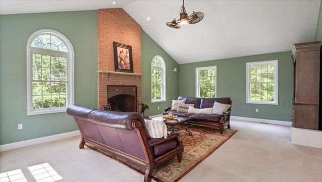 16 Horseshoe Road, Windham, NH 03087