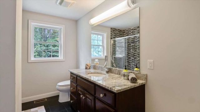 16 Horseshoe Road, Windham, NH 03087