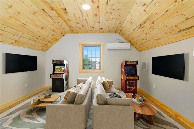 16 Horseshoe Road, Windham, NH 03087