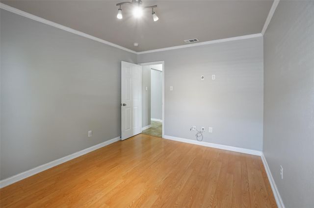 2627 Carmen Drive, Grand Prairie, TX 75052