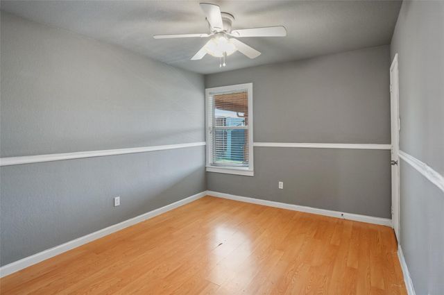 2627 Carmen Drive, Grand Prairie, TX 75052
