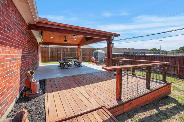 2627 Carmen Drive, Grand Prairie, TX 75052