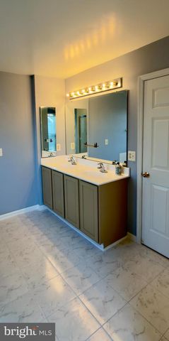 15044 DANEHURST CIR, Gainesville, VA 20155