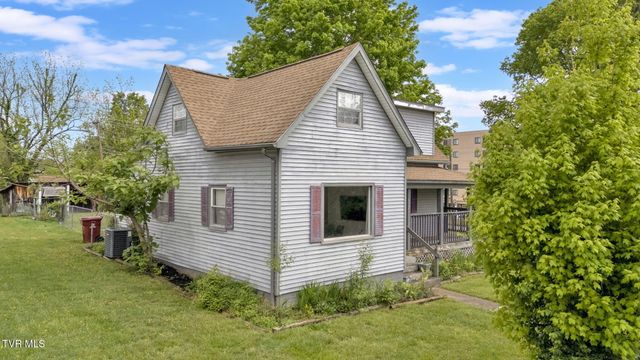 302 Wilson Avenue, Johnson City, TN 37604