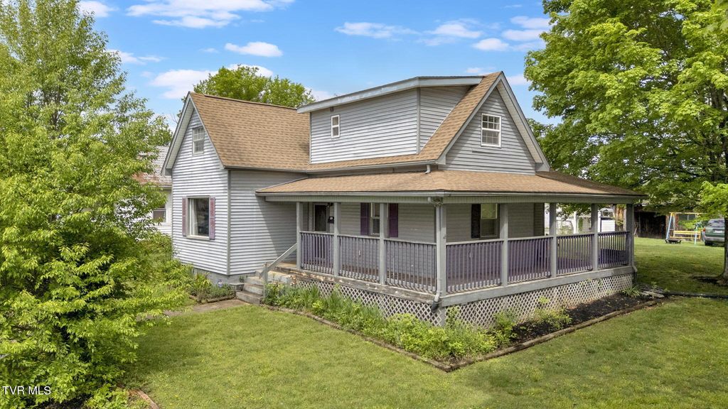 302 Wilson Avenue, Johnson City, TN 37604