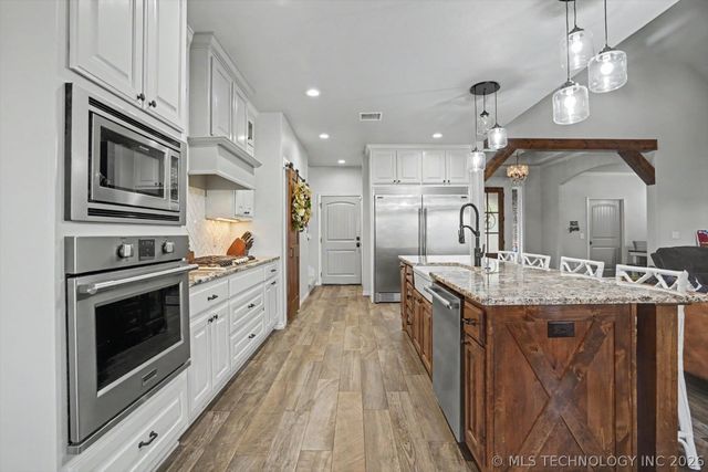 2135 S 280th East Avenue, Catoosa, OK 74015