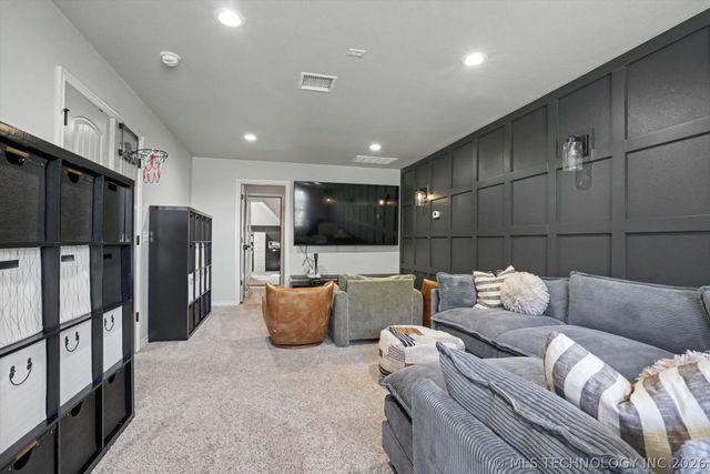 2135 S 280th East Avenue, Catoosa, OK 74015