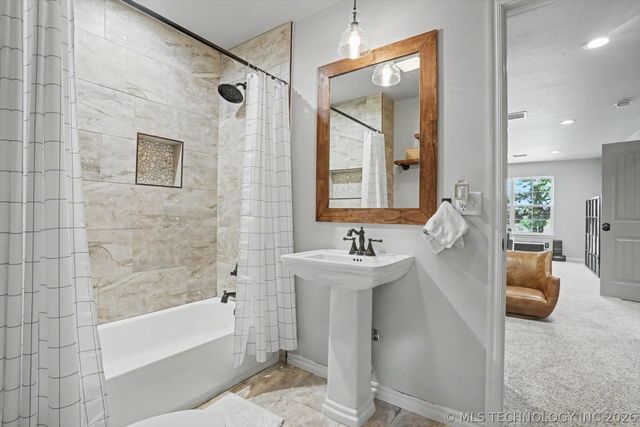 2135 S 280th East Avenue, Catoosa, OK 74015