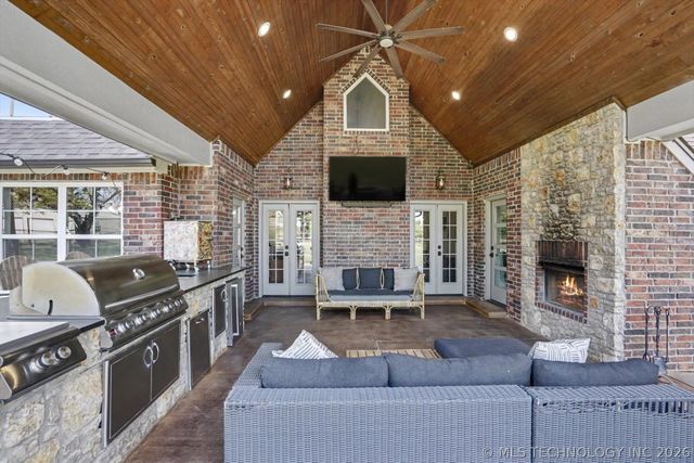 2135 S 280th East Avenue, Catoosa, OK 74015