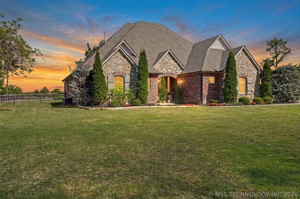 2135 S 280th East Avenue, Catoosa, OK 74015