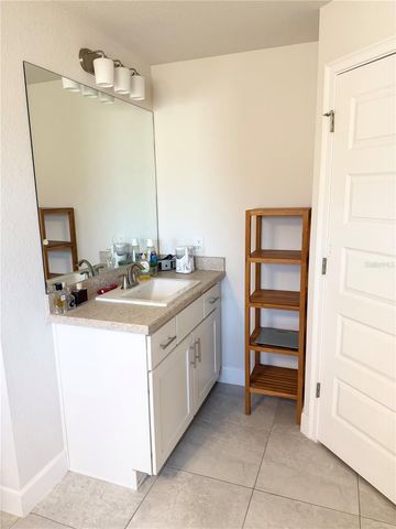 2779 STARVIEW AVENUE, North Port, FL 34288