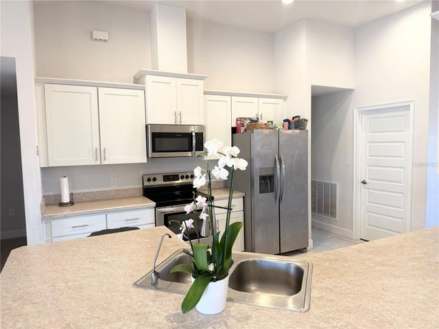 2779 STARVIEW AVENUE, North Port, FL 34288